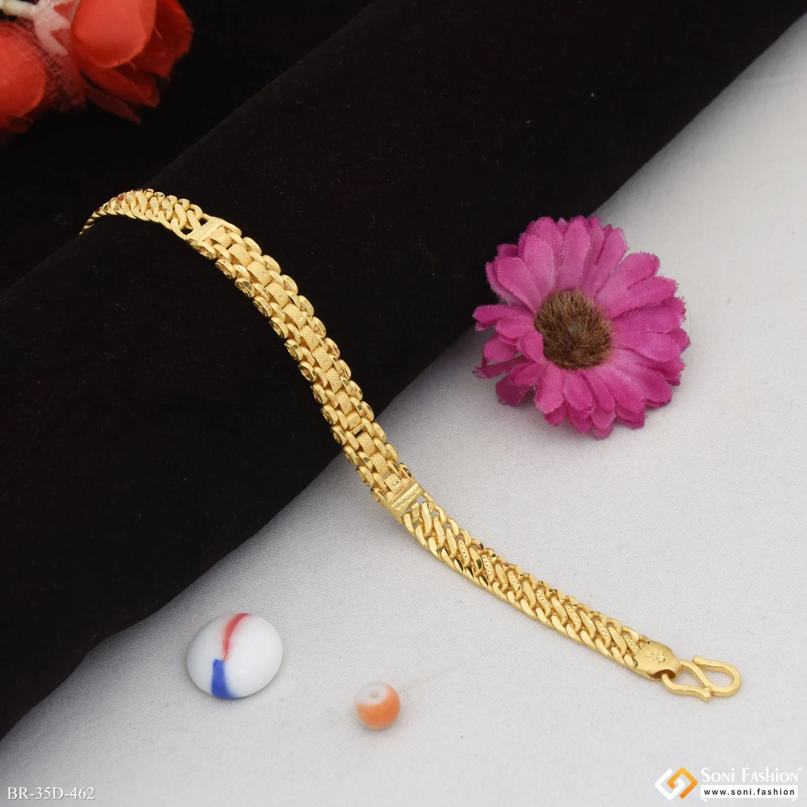 1 Gram Gold Plated Prominent Design Bracelet for Men - Style D462