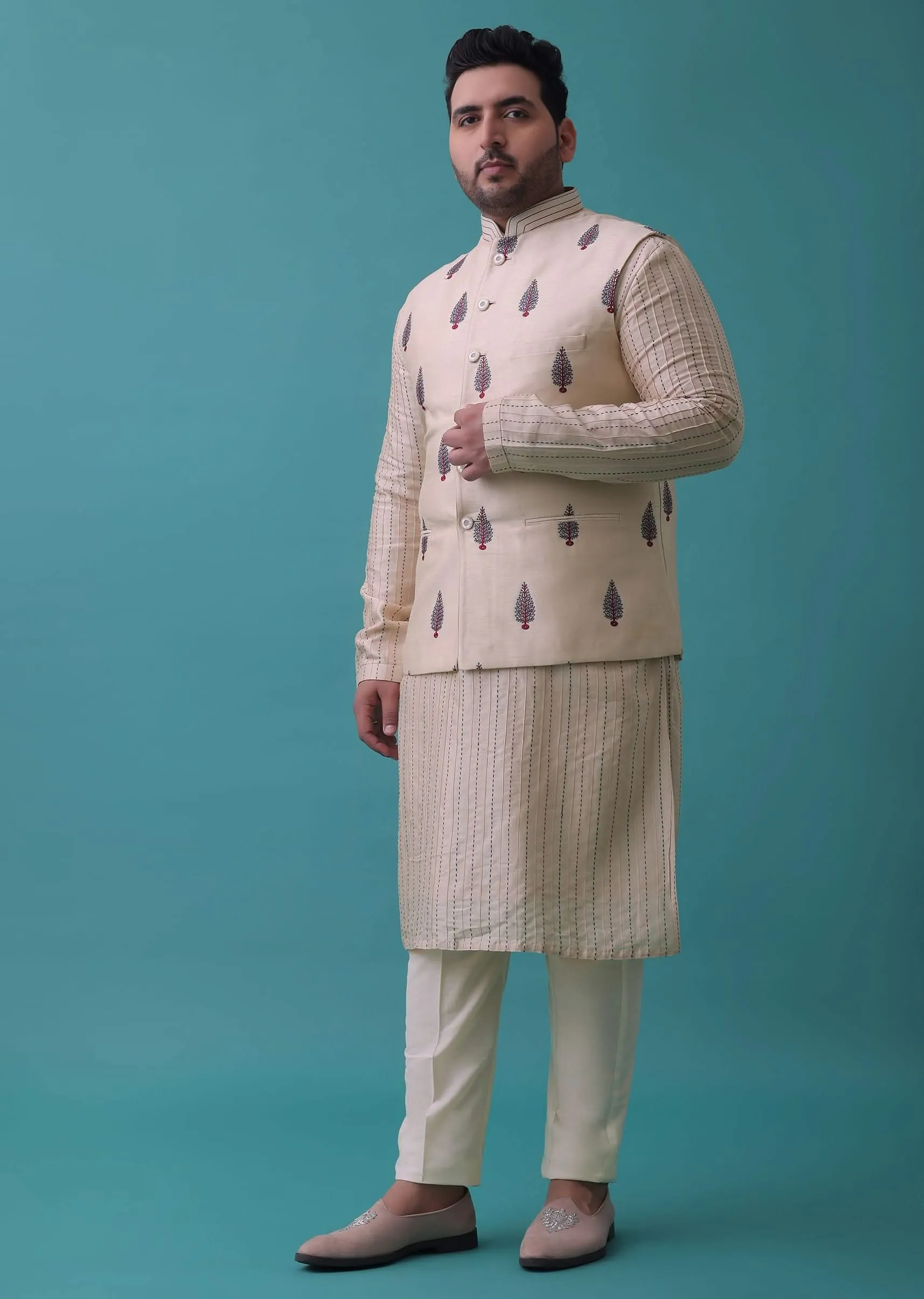 Cream White Jacket Kurta Set In Art Silk With Threadwork