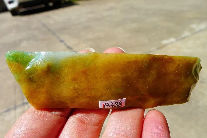 Natural Jade Rough Jadeite Raw (60g,9.4X2.6X1.3cm)
