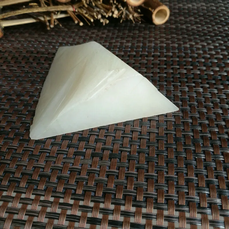 Natural Kunlun Jade Rough Nephrite Raw (156g,8.3X7.5X2.8cm)